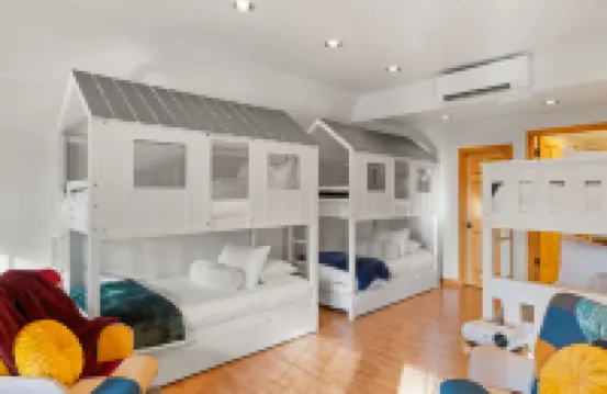 Scenic Deck, Game Room and Deluxe Kitchen - Elegant Cabin Retreat Hotels in Kings Beach