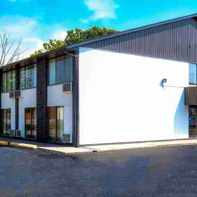 Comfort Inn Hotel Exterior