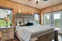 Indoor Pool and Hot Tub with Mountain Views - Fun Family Retreat