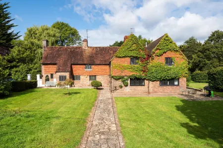 Gildridge Estat Large Group Tennis Court Отели в г. Магам Даун