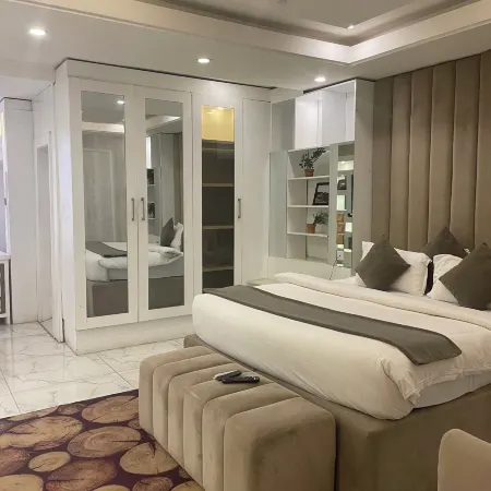 The Palms Hotel