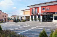 Kairos Garda Hotel Hotels in Кастельнуово-дель-Гарда
