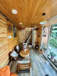 HomeTa Homestay فنادق في Dam Bri