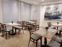 Hotel Gran Legazpi Hotels near Carabanchel