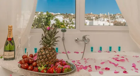 Dimelal Mikonos Downtown Apartments Отели рядом с достопримечательностью «Православная церковь Парапортиани»