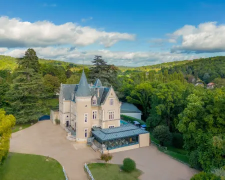 Château des Reynats Hotels in Dordogne