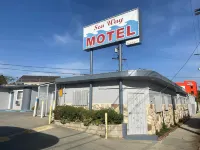 Seaway Motel Hotels near Los Angeles Center for Enriched Studies (LACES)