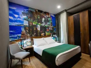 Theory Hotel