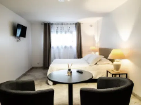 Kyrn Flor - Domaine Sant Antone Hotels in Corte