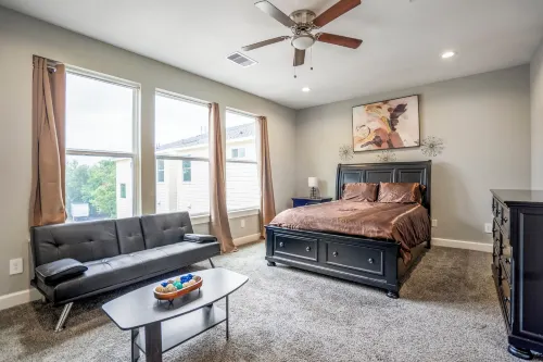 The Vibe 3Bd X 4b I Downtown l Med Center I NRG Stad l Free Parking