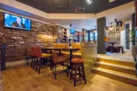 The Caledonian Hotel - bar