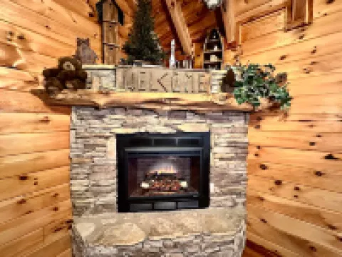 Cove Creek Overlook - Secluded Mountain Retreat with Stunning Views