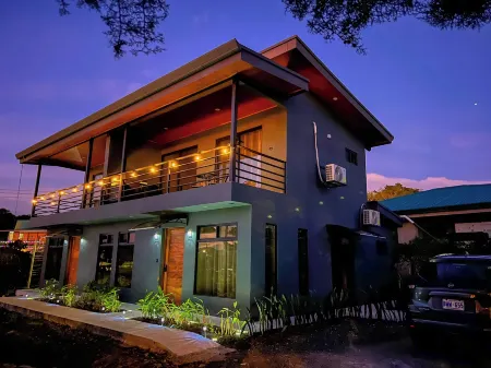 Monstera Apartments Monteverde