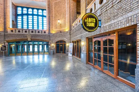 Les Lofts de la Gare - PAR les Lofts Vieux-Québec Отели рядом с достопримечательностью «Cartier-Brébeuf National Historic Site»
