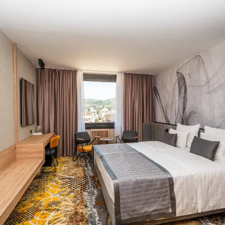 Hotel Holiday
