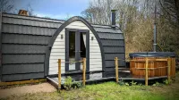 Emlyn's Coppice - Luxury Woodland Glamping