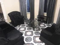 Remarkable 4-Bed with Air Conditioning in Brikama Hotel di Brikama
