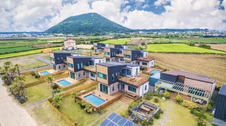 Jeju Jongdal Private Pension Отели рядом с достопримечательностью «Остров Удо»