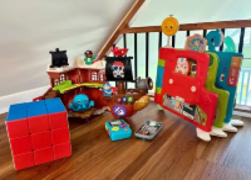 Family A-Frame: Fully-Fenced, Hot Tub, Fire Pit