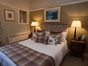 Port Charlotte Hotel