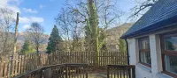 Ben Lomond Cottage - Loch Lomond and Arrochar Alps Hotels in 