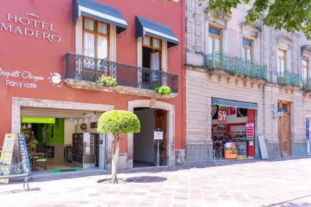 Hotel Madero Отели в г. Керетаро
