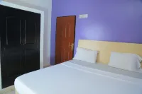 House - Sleeps 12 - Garden - Parking - Pets Ok - Kitchens