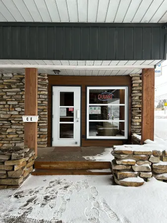 Complexe DIX80 Отели в г. Антуан-Лабель