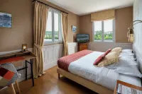 Hôtel Beau Rivage Condrieu Hotels near Domaine du Monteillet