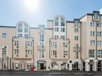 Home and Coliving Bonn Aparthotel Hotels near Gronau
