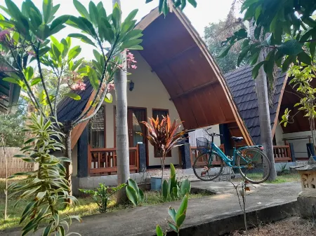 Florine's Garden Отели рядом с достопримечательностью «Slow Spa»