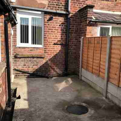 Welcoming Spacious 2-Bedroom House in St Helens Hotel Exterior