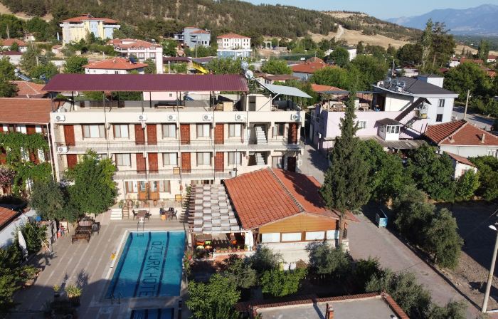 Ozturk Hotel