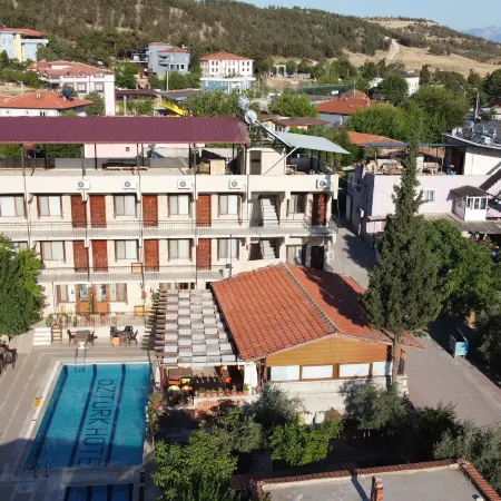 Ozturk Hotel