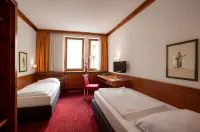 Steichele Hotel & Weinrestaurant - 3-نجوم