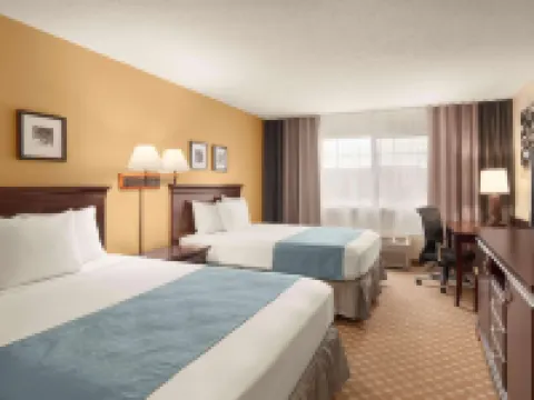 คันทรี อินน์ แอนด์ สวีทส์ บาย เรดิสัน, ซู ฟอลส์ โรงแรมในซูฟอลส์