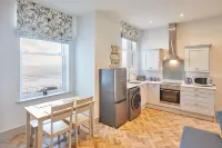 Host & Stay - 2 Maritime Apartments