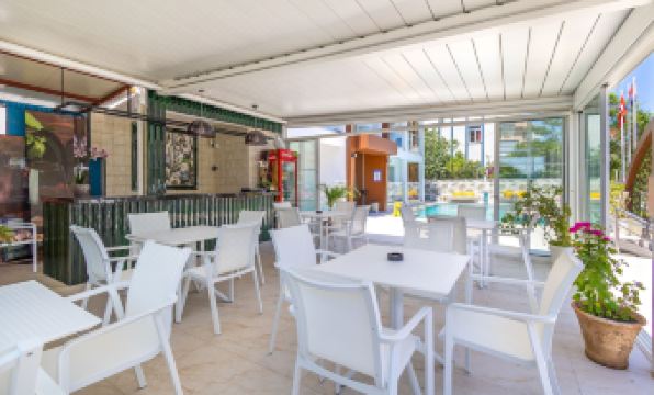 Princess Kinli Suites Hotel