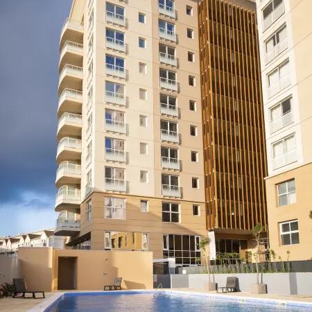 West One - Exclusive Private Pool Central Location