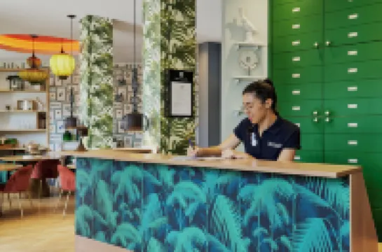 快樂文化布干維爾別墅飯店