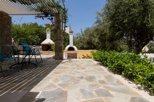 Athena Villas Olive Grove & Estate - Haustierfreundliche