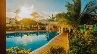 Beach Garden Hotel - Pools