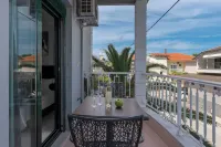Paradise - con vistas al mar