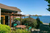 Cascades Lakefront Motel - Pet friendly