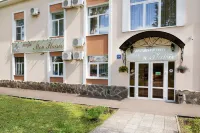 Mon Plaisir Khimki Hotel Hotel dekat Church of the Assumption of the Blessed Virgin