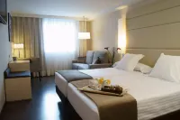 Yomo Mola Park Hotels in 