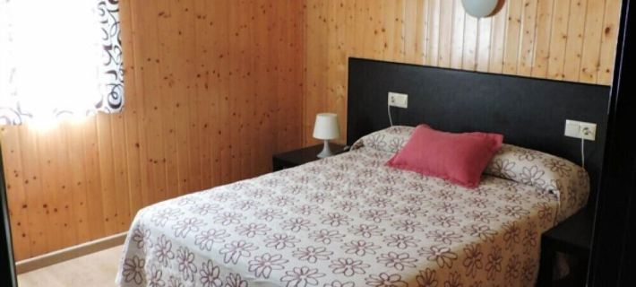 Hostal - Bungalows Camping Cáceres Отели в г. Касерес