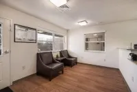 Birch Hill Suites Kansas City - Independence Hotels in Independence