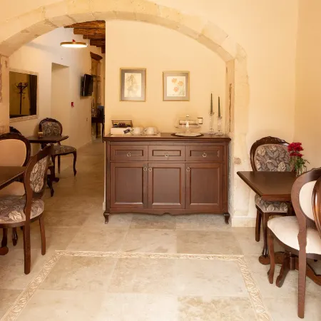 Phaedra Suites