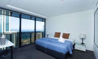 Circle on Cavill - Private Apartments - Apartment Stay